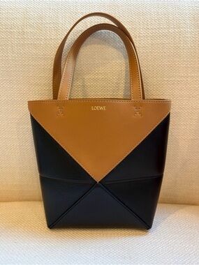 Loewe Mini Puzzle 🧩 FOLD Tote 👜 Excellent condition ‼️
